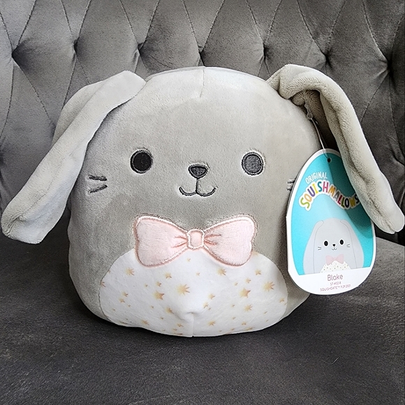 Blake Bunny Bowtie 8" Squishmallow BNWT. Spring. - Picture 1 of 9